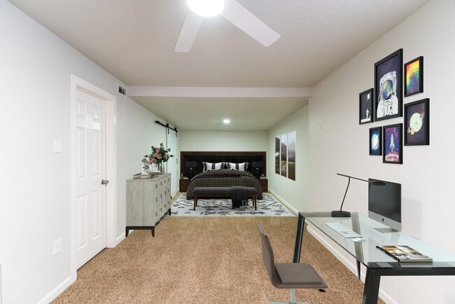 Primary Bedroom - 2102 Custer Ave