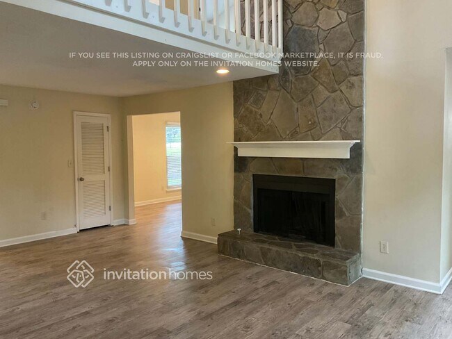 Foto del edificio - 1213 Realm Ln