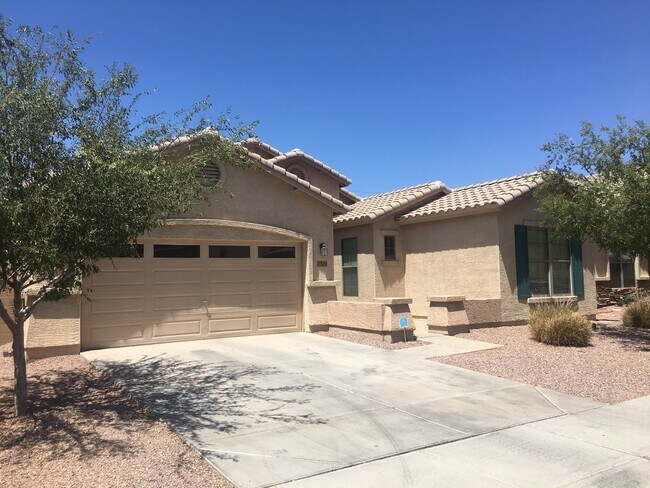 Foto del edificio - Beautiful Ranch Style 3 Bed 2 Bath Home!