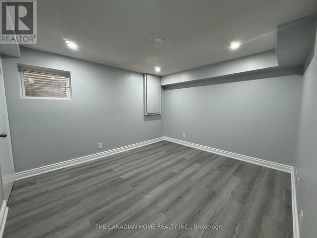 Building Photo - 64 Somerset Dr