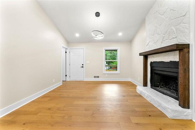 Building Photo - 4043 Chedworth Way
