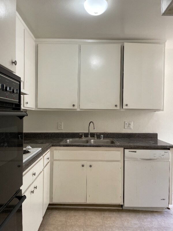 Building Photo - 4730 Natick Ave