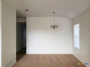 Building Photo - 2810 Ashley Dr