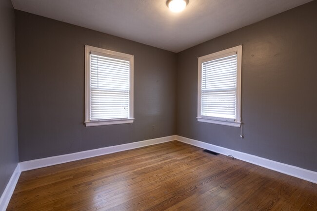 Foto del edificio - 1414 Holmes Ave