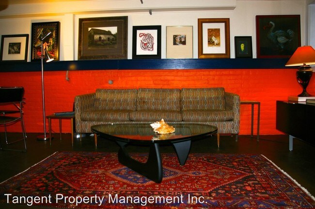 Foto del edificio - 2266 NW Johnson St