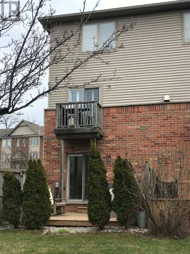 Building Photo - 15 Chapman Ln