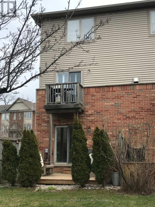 Photo du bâtiment - 15 Chapman Ln