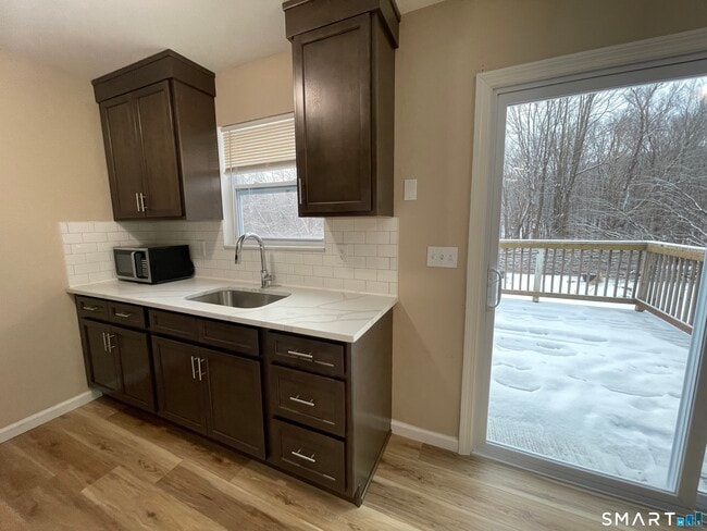 Building Photo - 373 Wolcott St