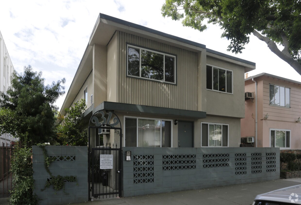 Primary Photo - 2312 P St