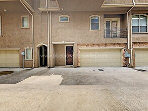 Building Photo - 1529 Sienna Ct