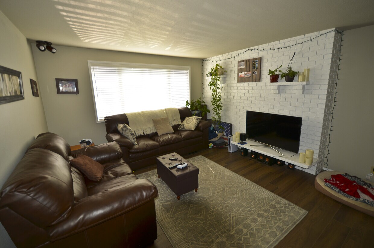 2421 Yew St, Bellingham, WA 98229 House Rental in Bellingham, WA