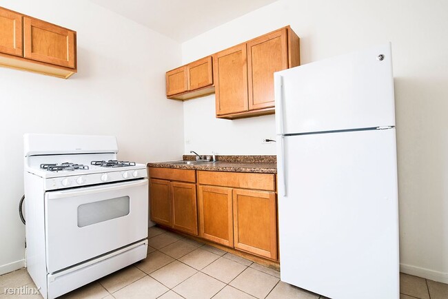 Building Photo - 2 br, 1 bath Apartment - 7930 S Ingleside Ave