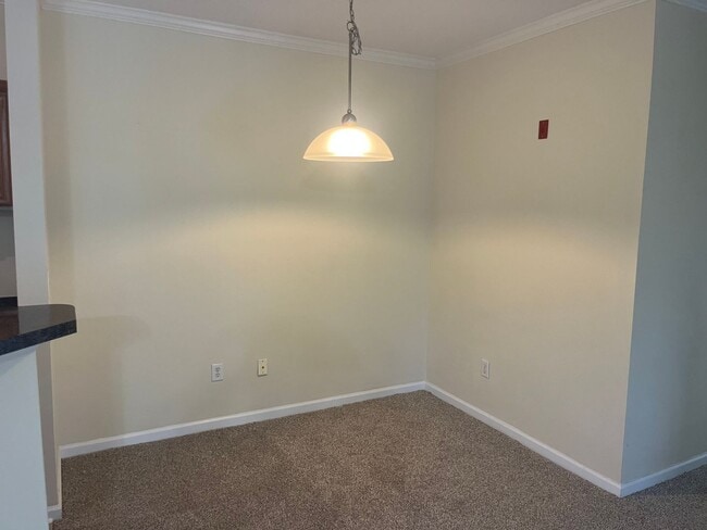 Foto del edificio - Available now. Great 2 BR unit in The Concord!