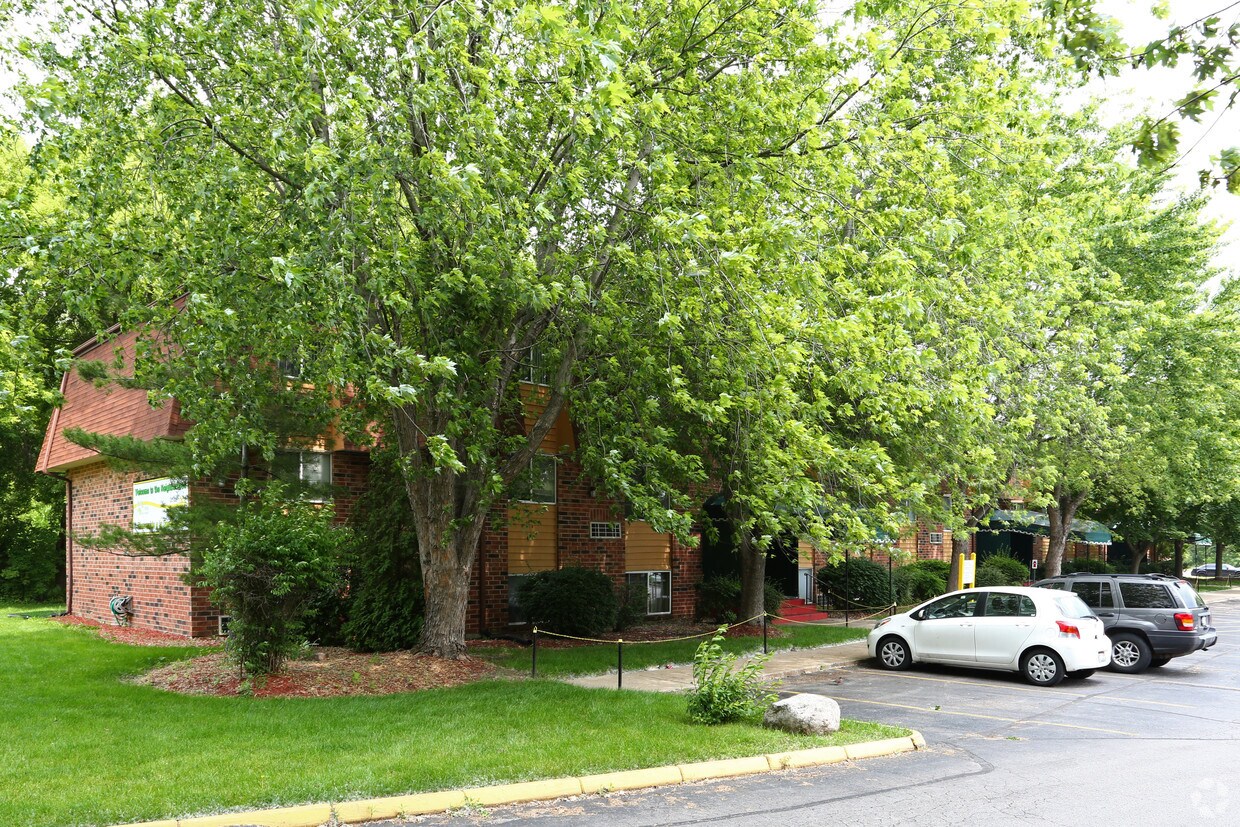 Park Trail Apartments Apartments in Zion, IL