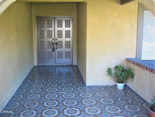 Foto del edificio - 880 Kimberly Ct