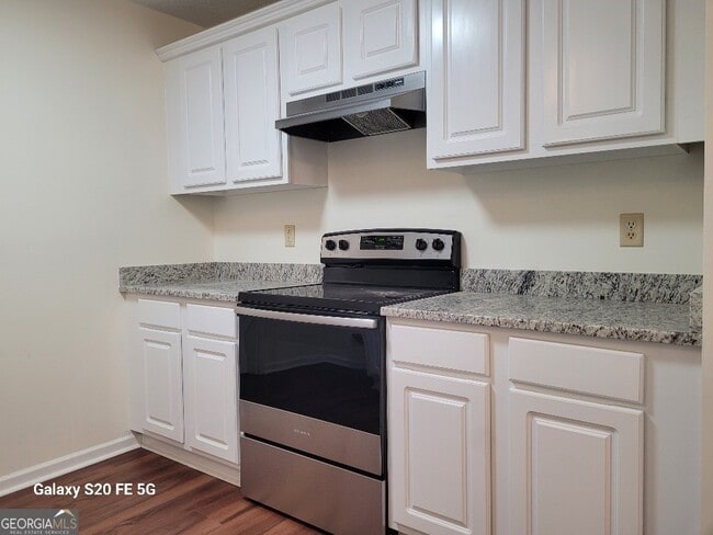 Foto del edificio - 113 Woodridge Cir