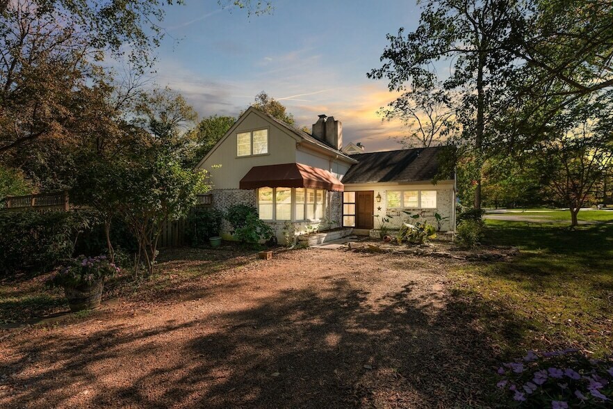 Foto principal - 201 Brookfield Ave