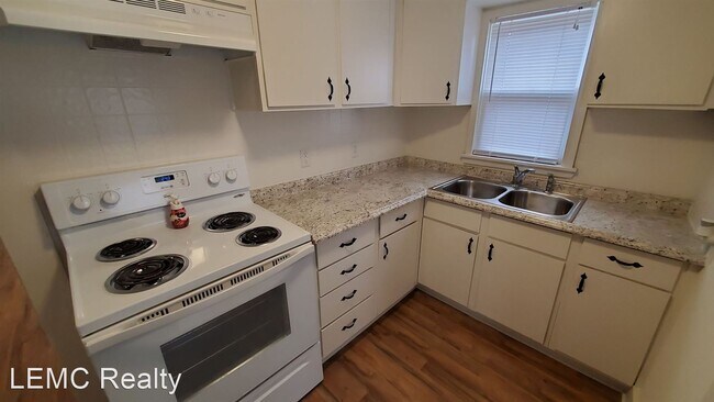 Building Photo - 2 br, 1 bath House - 4003 S. Polk Unit 1