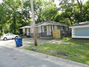 Building Photo - 1704 Frank St