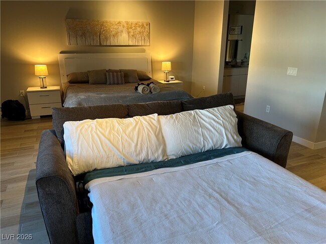 Foto del edificio - 353 E Bonneville Ave