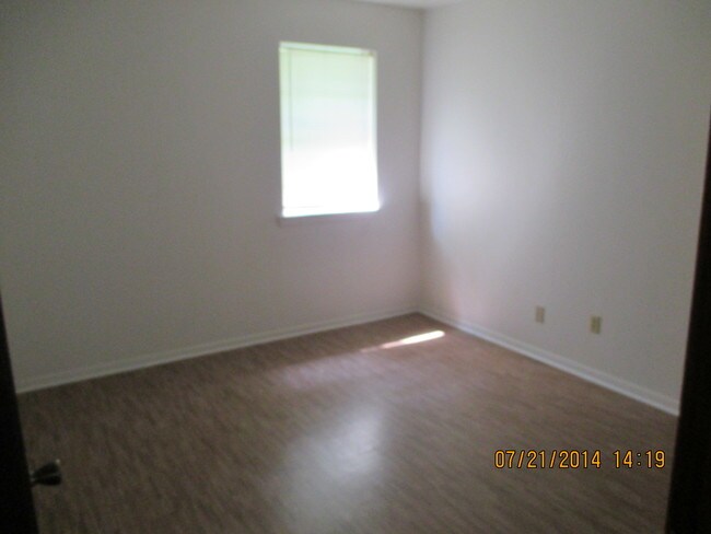 Building Photo - 915 N Harmony Rd