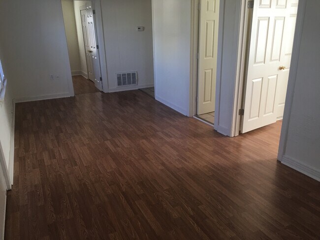 Foto del edificio - Cute 2 Bedroom 1 Bath home with Central Heat and Air in San Jacinto
