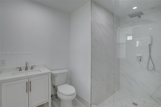 Foto del edificio - 1801 N 54th Ave