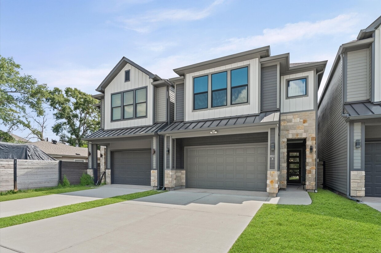 Primary Photo - 1228 Wycliffe Dr