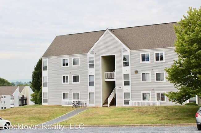 Building Photo - 1348 Hunters Rd