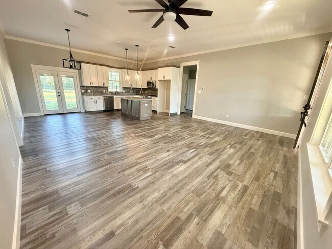 Foto del edificio - 323 Eastdale Ln