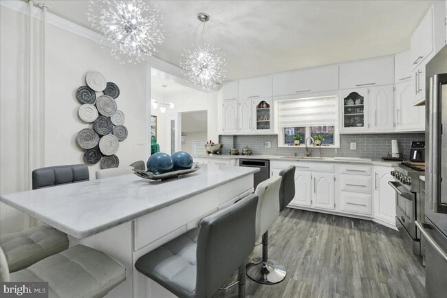 Building Photo - 405 Reading Ave