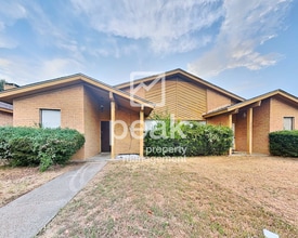 Building Photo - 2710 St George Pl