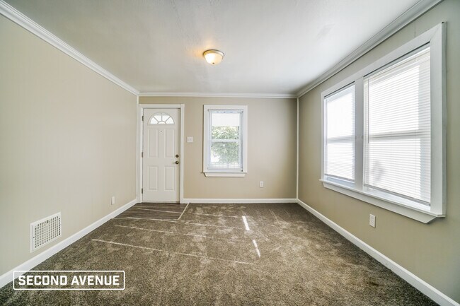 Foto del edificio - 3002 Roosevelt Ave