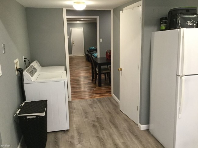 Foto del edificio - 2 br, 1 bath House - 1371 Crown Point Road