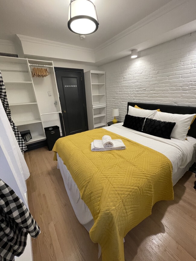 Foto del edificio - 115 E 37th St
