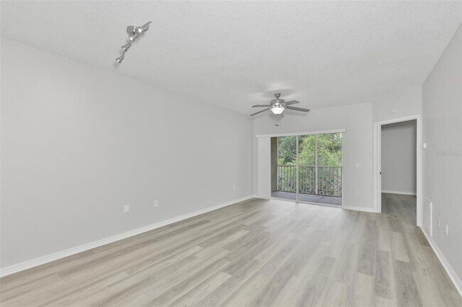Foto del edificio - 6437 Cypressdale Dr