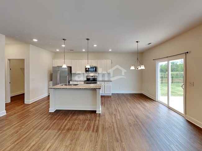 Building Photo - 608 Drema Ct