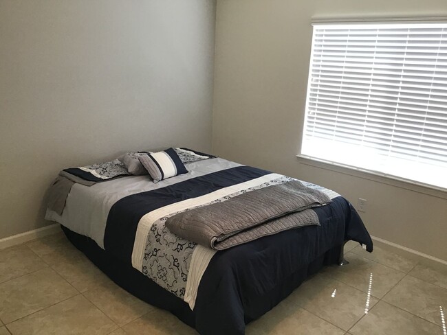 Foto del edificio - Beautiful 1 Bedroom 1 Bath Home With Al...