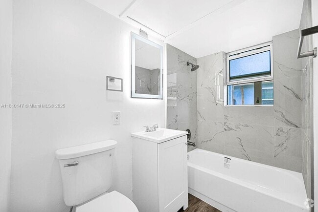 Building Photo - 4109 SW 23rd St