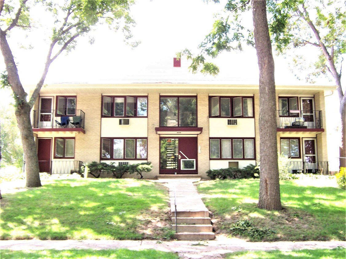 2910 Ashford Ln Unit 5, Madison, WI 53713 Room for Rent in Madison