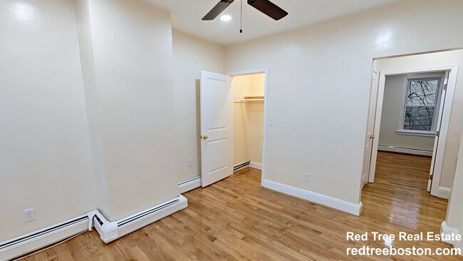 Building Photo - 49 Cameron St