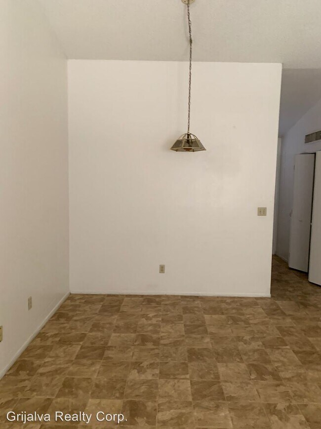 Foto del edificio - 2620 E Alturas St