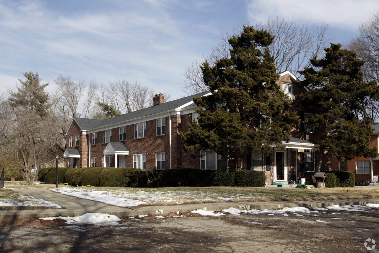 4427 Shelbyville Rd, Louisville, KY 40207 Apartments in Louisville, KY