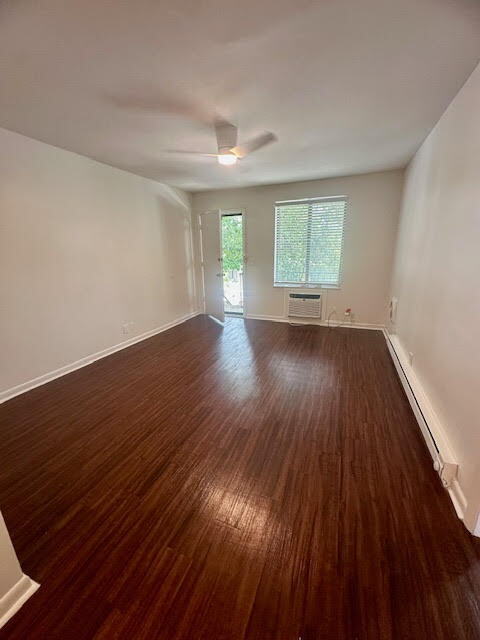 Building Photo - Updated Condo Near Vanderbilt & Belmont with Pool Access