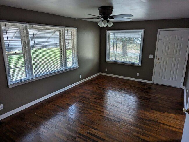 Foto del edificio - New Listing in Marion IN