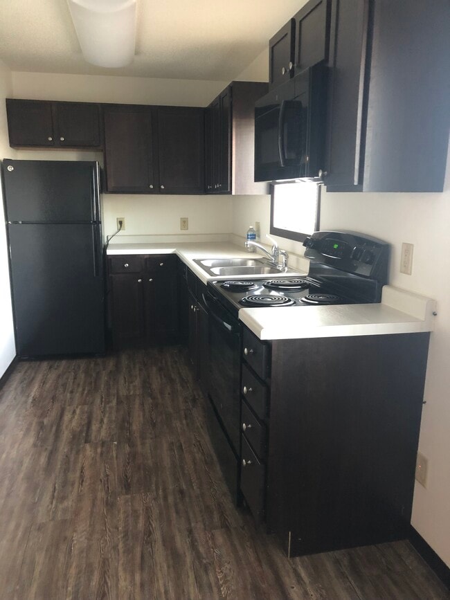 Foto del edificio - KJT Place - West Acres