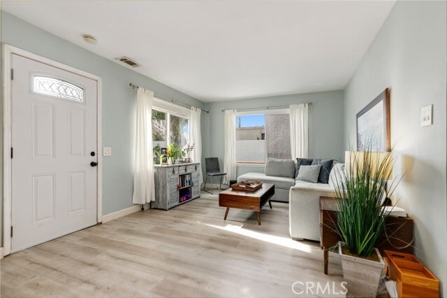 Foto del edificio - 352 Thalia St