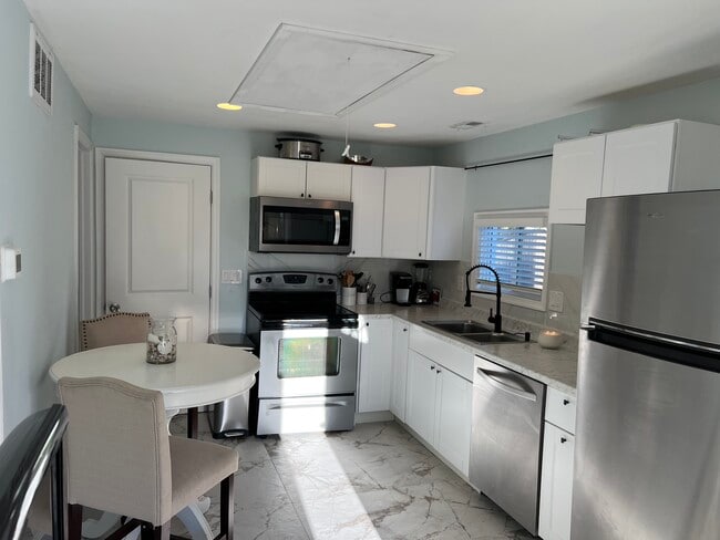 Foto del edificio - 749 1st St