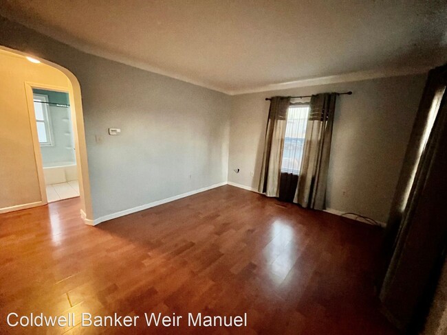 Building Photo - 3 br, 1 bath House - 17847 Roseville Blvd.
