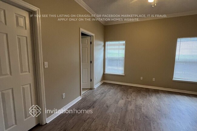 Foto del edificio - 1303 Windy Meadow Dr
